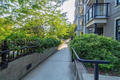 302-3301 Skaha Lake Road, Penticton, BC - Outdoor With Balcony