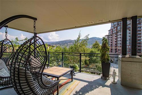 302-3301 Skaha Lake Road, Penticton, BC - Outdoor With Balcony With Exterior