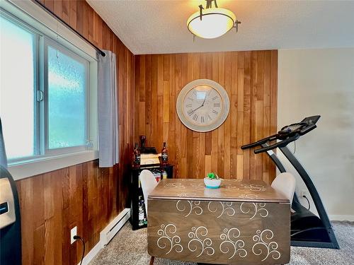 108-3800 24 Avenue, Vernon, BC - Indoor Photo Showing Other Room