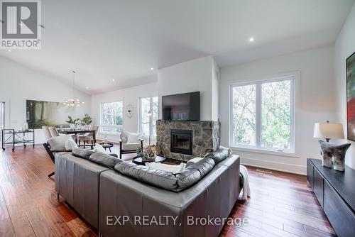 883 Ontario Street, Cobourg, ON - Indoor Photo Showing Living Room With Fireplace