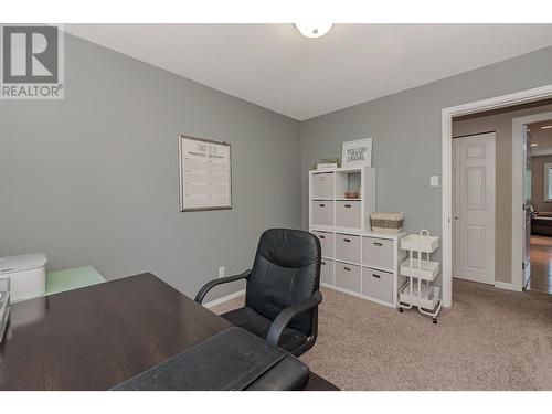 1630 17 Street Se, Salmon Arm, BC - Indoor Photo Showing Office