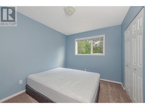 1630 17 Street Se, Salmon Arm, BC - Indoor Photo Showing Bedroom