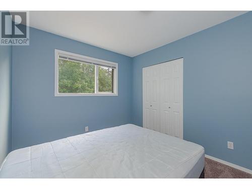 1630 17 Street Se, Salmon Arm, BC - Indoor Photo Showing Bedroom