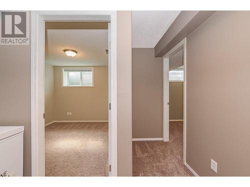 1630 17 Street Se, Salmon Arm, BC - Indoor Photo Showing Other Room