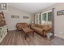 1630 17 Street Se, Salmon Arm, BC  - Indoor Photo Showing Living Room 