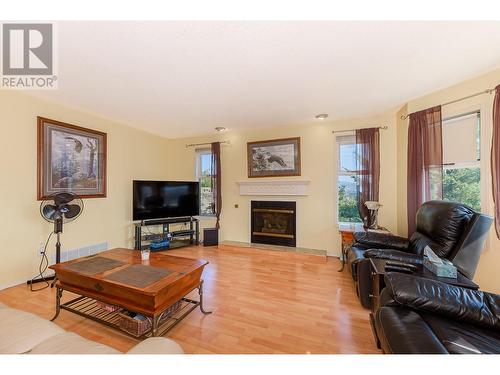 109 Reservoir Road, Enderby, BC - Indoor Photo Showing Living Room With Fireplace