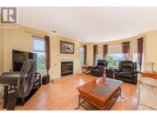 109 Reservoir Road, Enderby, BC - Indoor Photo Showing Living Room With Fireplace