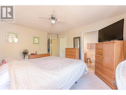 109 Reservoir Road, Enderby, BC - Indoor Photo Showing Bedroom