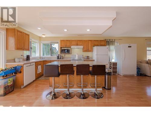 109 Reservoir Road, Enderby, BC - Indoor Photo Showing Kitchen