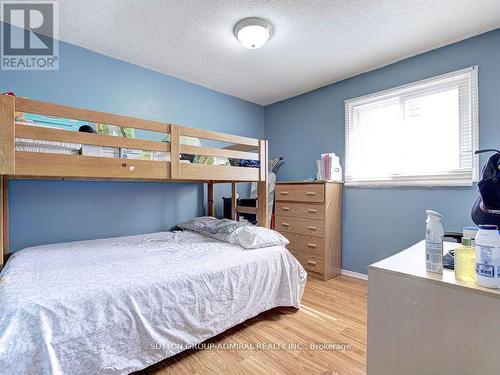 92 Simmons Boulevard, Brampton (Madoc), ON - Indoor Photo Showing Bedroom