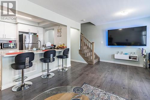 1143 Duignan Crescent, Milton (Ford), ON - Indoor Photo Showing Kitchen