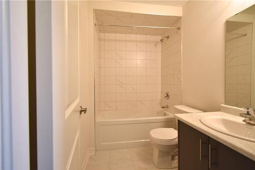 40 Zinfandel Drive|Unit #48, Hamilton, ON - Indoor Photo Showing Bathroom