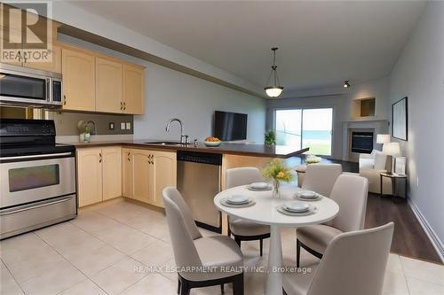 15 - 484 Millen Road, Hamilton (Lakeshore), ON - Indoor Photo Showing Dining Room