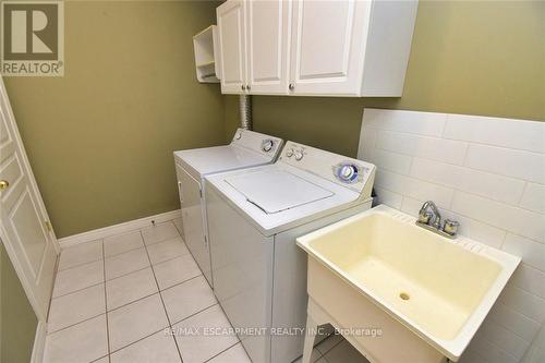 15 - 484 Millen Road, Hamilton (Lakeshore), ON - Indoor Photo Showing Laundry Room