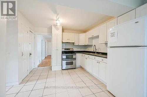 27 Cluny Avenue, Hamilton (Crown Point), ON - Indoor Photo Showing Kitchen