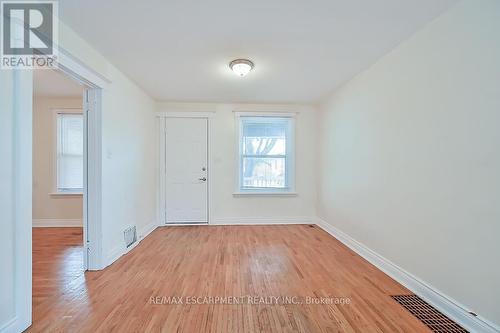 27 Cluny Avenue, Hamilton (Crown Point), ON - Indoor Photo Showing Other Room