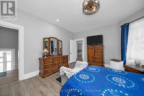 135 Webb Street, Minto (Harriston), ON - Indoor Photo Showing Bedroom