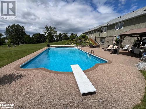 2332 Centre Line, Clearview, ON - Outdoor With In Ground Pool With Backyard