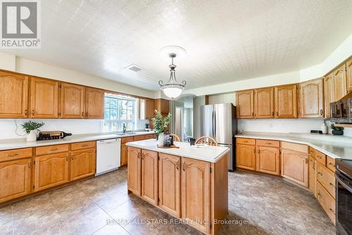 11 Ashton Lane, Scugog (Port Perry), ON - Indoor Photo Showing Kitchen