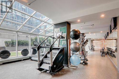 615 - 36 Blue Jays Way, Toronto (Waterfront Communities), ON - Indoor Photo Showing Gym Room