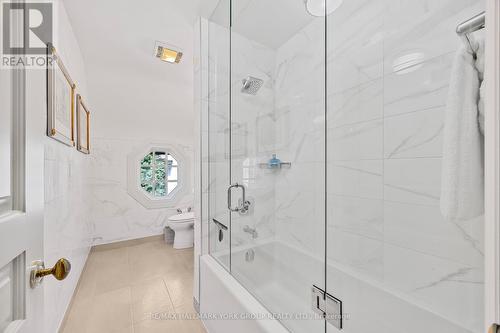 14455 Dufferin Street, King, ON - Indoor Photo Showing Bathroom