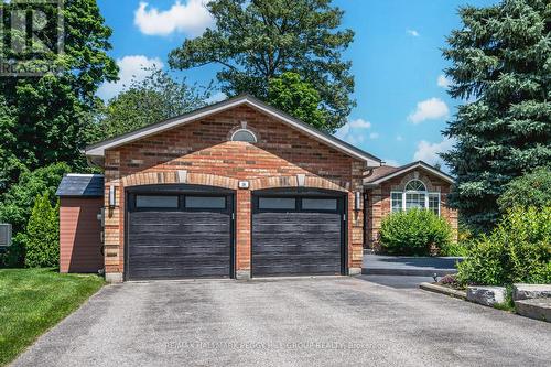 36 Glen Oak Court, Barrie (Little Lake), ON - Outdoor