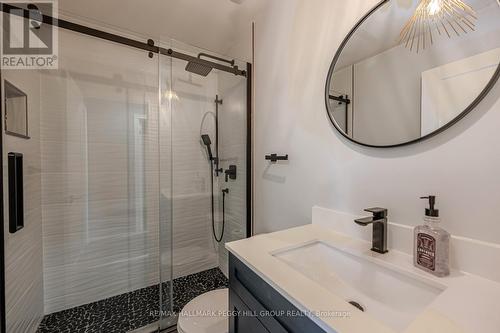 36 Glen Oak Court, Barrie (Little Lake), ON - Indoor Photo Showing Bathroom