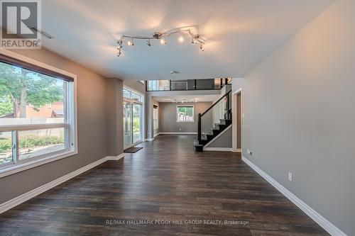 36 Glen Oak Court, Barrie (Little Lake), ON - Indoor Photo Showing Other Room