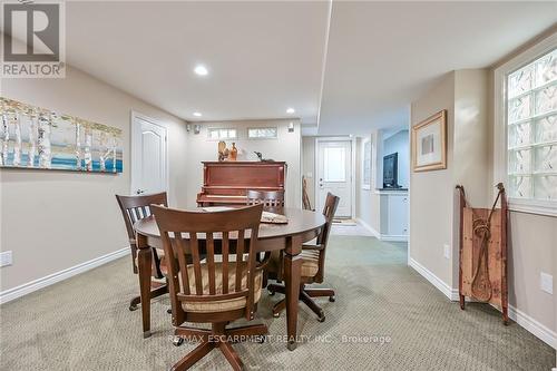 15 Pelham Drive, Hamilton (Meadowlands), ON - Indoor Photo Showing Dining Room