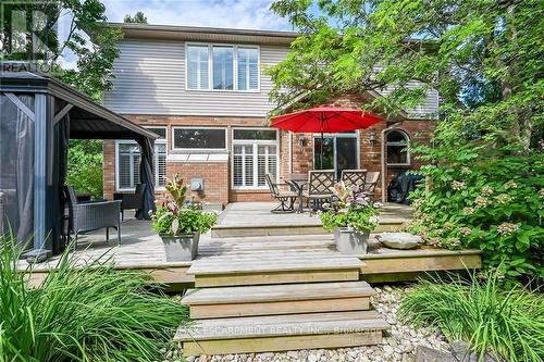 15 Pelham Drive, Hamilton (Meadowlands), ON - Outdoor With Deck Patio Veranda