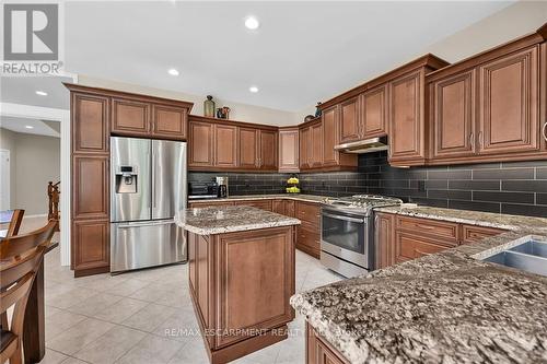 15 Pelham Drive, Hamilton (Meadowlands), ON - Indoor Photo Showing Kitchen With Double Sink