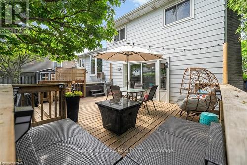 35 Fairington Crescent, St. Catharines, ON - Outdoor With Deck Patio Veranda With Exterior