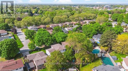 35 Fairington Crescent, St. Catharines, ON - Outdoor With View