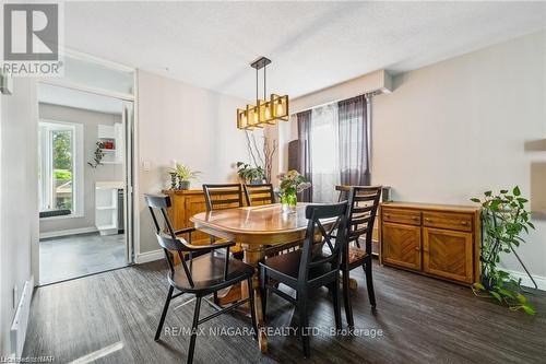 35 Fairington Crescent, St. Catharines, ON - Indoor Photo Showing Dining Room