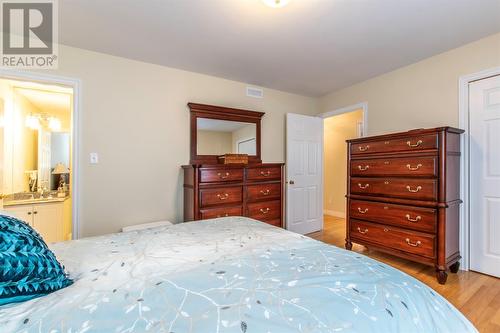 91 Halley Drive, St. John'S, NL - Indoor Photo Showing Bedroom