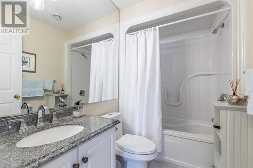 91 Halley Drive, St. John'S, NL - Indoor Photo Showing Bathroom