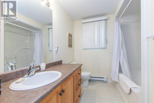 91 Halley Drive, St. John'S, NL - Indoor Photo Showing Bathroom