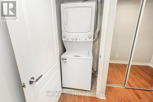 411 - 1 Elm Drive, Mississauga (City Centre), ON - Indoor Photo Showing Laundry Room