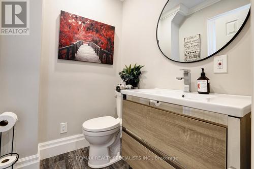 2476 Winthrop Crescent, Mississauga (Sheridan), ON - Indoor Photo Showing Bathroom