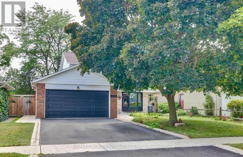 2476 Winthrop Crescent, Mississauga (Sheridan), ON - Outdoor