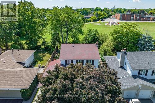 2476 Winthrop Crescent, Mississauga (Sheridan), ON - Outdoor