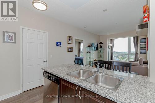 1605 - 339 Rathburn Road W, Mississauga (City Centre), ON - Indoor Photo Showing Kitchen With Double Sink