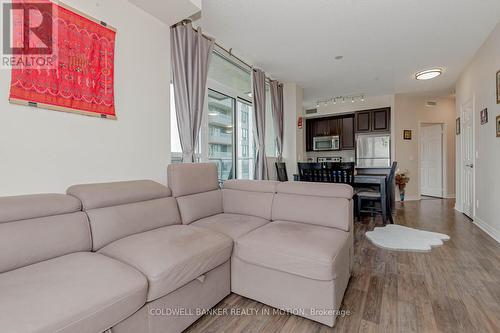 1605 - 339 Rathburn Road W, Mississauga (City Centre), ON - Indoor Photo Showing Living Room