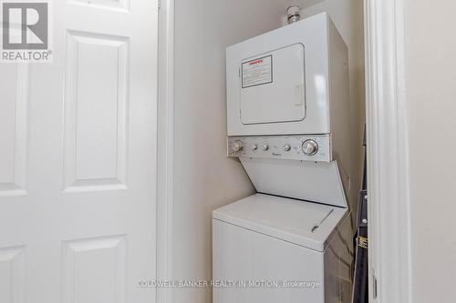 1605 - 339 Rathburn Road W, Mississauga (City Centre), ON - Indoor Photo Showing Laundry Room