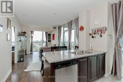 1605 - 339 Rathburn Road W, Mississauga (City Centre), ON - Indoor Photo Showing Kitchen With Double Sink