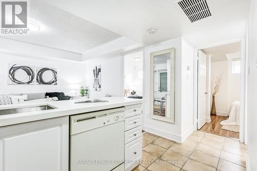 109 - 200 Mclevin Avenue, Toronto (Malvern), ON - Indoor Photo Showing Bathroom