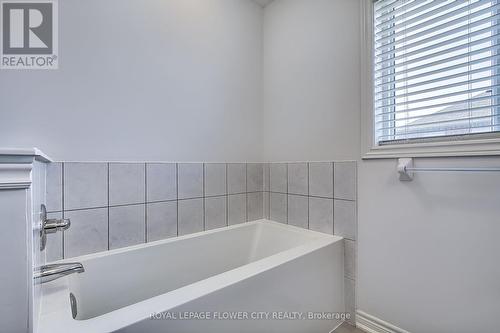 1536 Carr Landing, Milton (Ford), ON - Indoor Photo Showing Bathroom