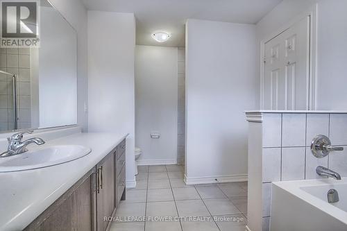 1536 Carr Landing, Milton (Ford), ON - Indoor Photo Showing Bathroom