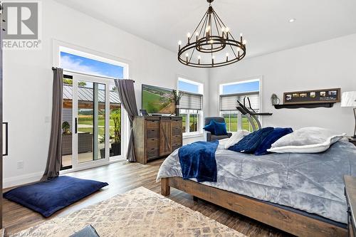 408082 Grey 4 Road, Maxwell, ON - Indoor Photo Showing Bedroom