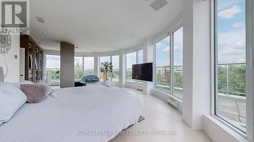 501 - 1 Watergarden Way, Toronto (Bayview Village), ON - Indoor Photo Showing Bedroom